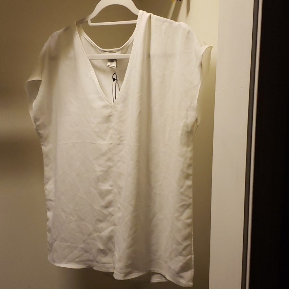 Rachel Zoe short sleeve blouse. NWT